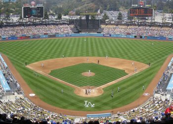 Dodgers go to bat for LA’s immigrants!